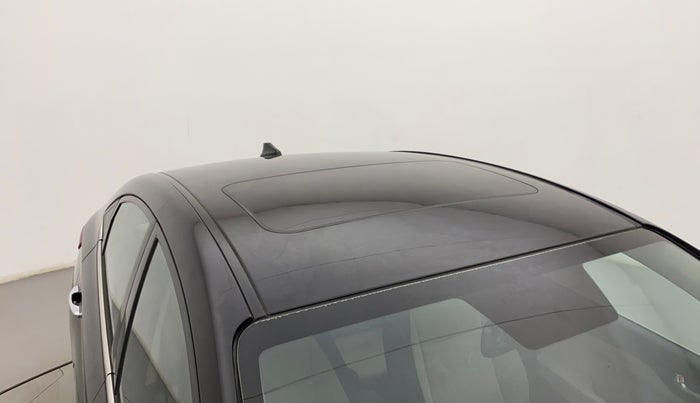2019 Hyundai Verna 1.6 VTVT SX + AT, Petrol, Automatic, 29,743 km, Roof