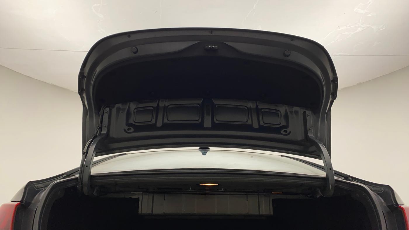 2019 Hyundai Verna 1.6 VTVT SX + AT, Petrol, Automatic, 29,743 km, Boot Door Open