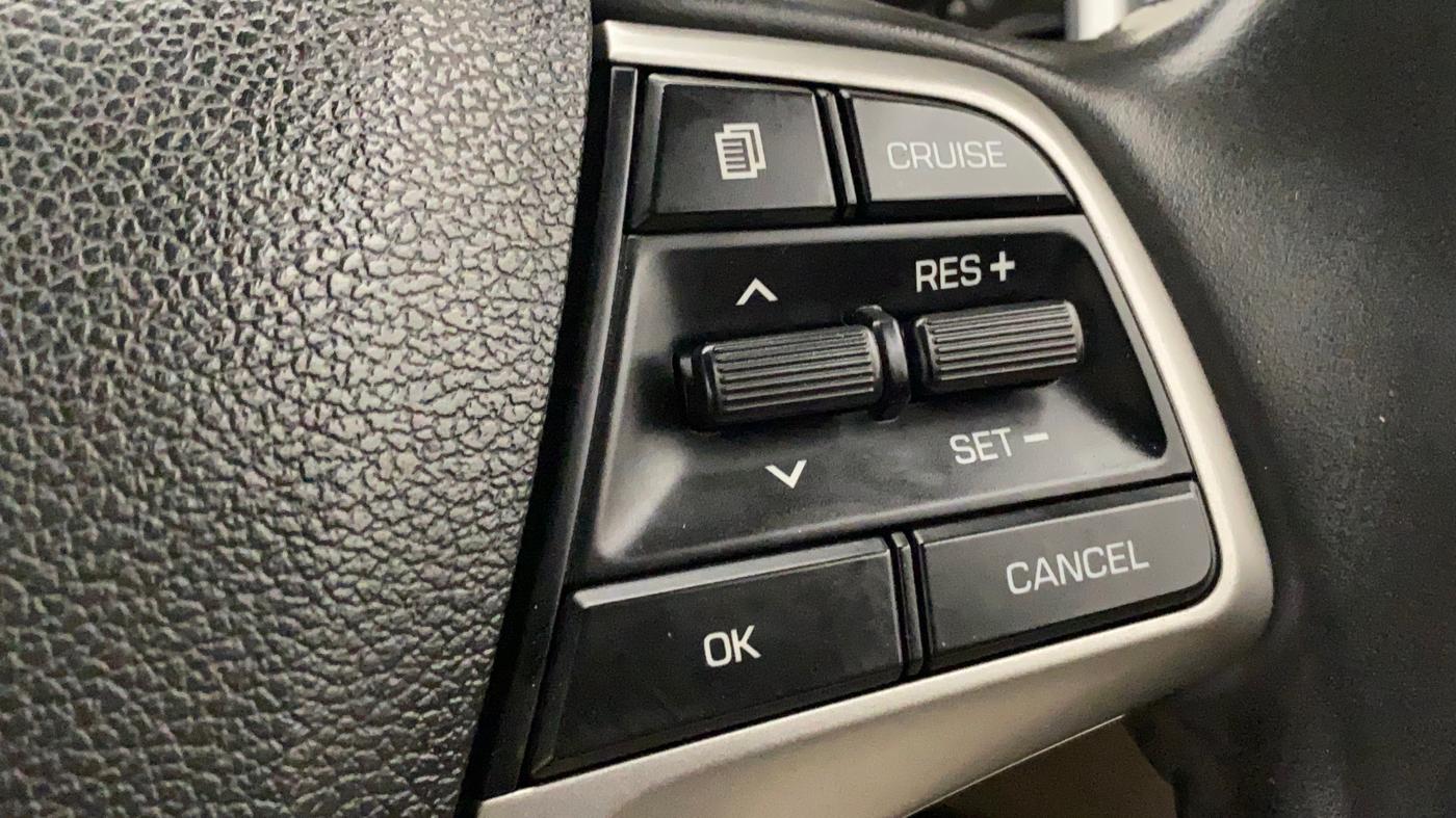 2019 Hyundai Verna 1.6 VTVT SX + AT, Petrol, Automatic, 29,743 km, Adaptive Cruise Control
