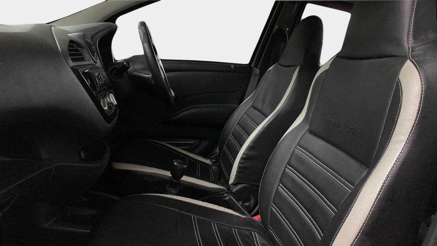 2018 Datsun Redi Go T (O), Petrol, Manual, 1,08,870 km, Right Side Front Door Cabin