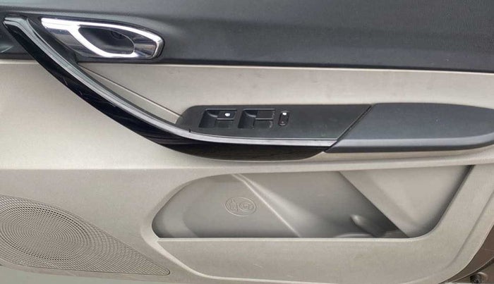 2018 Tata Tiago XZ PETROL, Petrol, Manual, 58,092 km, Driver Side Door Panels Control