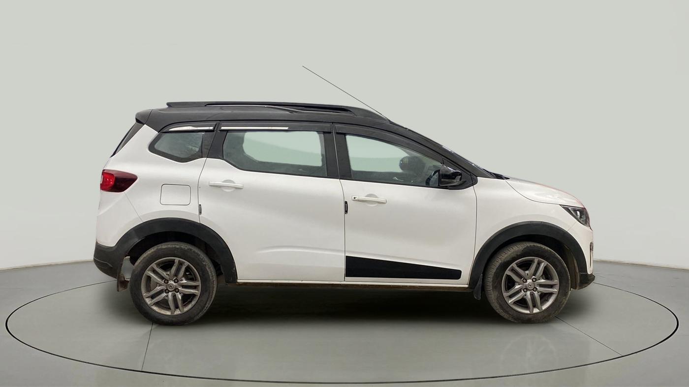 2022 Renault TRIBER RXZ AMT, Petrol, Automatic, 8,954 km, Right Side View