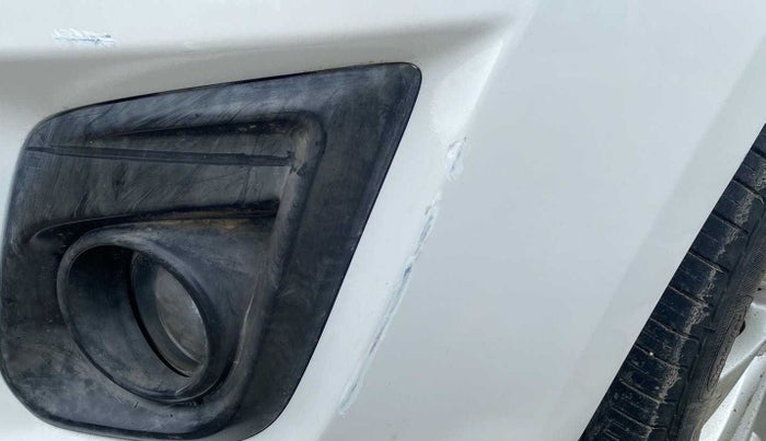 2013 Maruti Ertiga VXI, Petrol, Manual, 48,684 km, Front bumper - Minor scratches