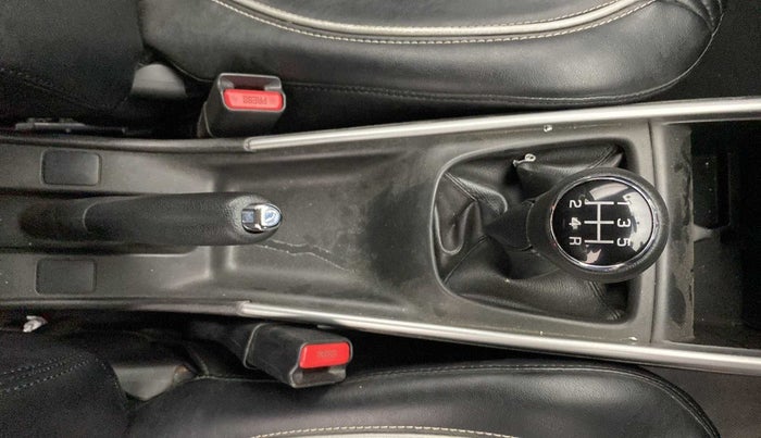2015 Maruti Baleno DELTA PETROL 1.2, Petrol, Manual, 90,613 km, Gear Lever