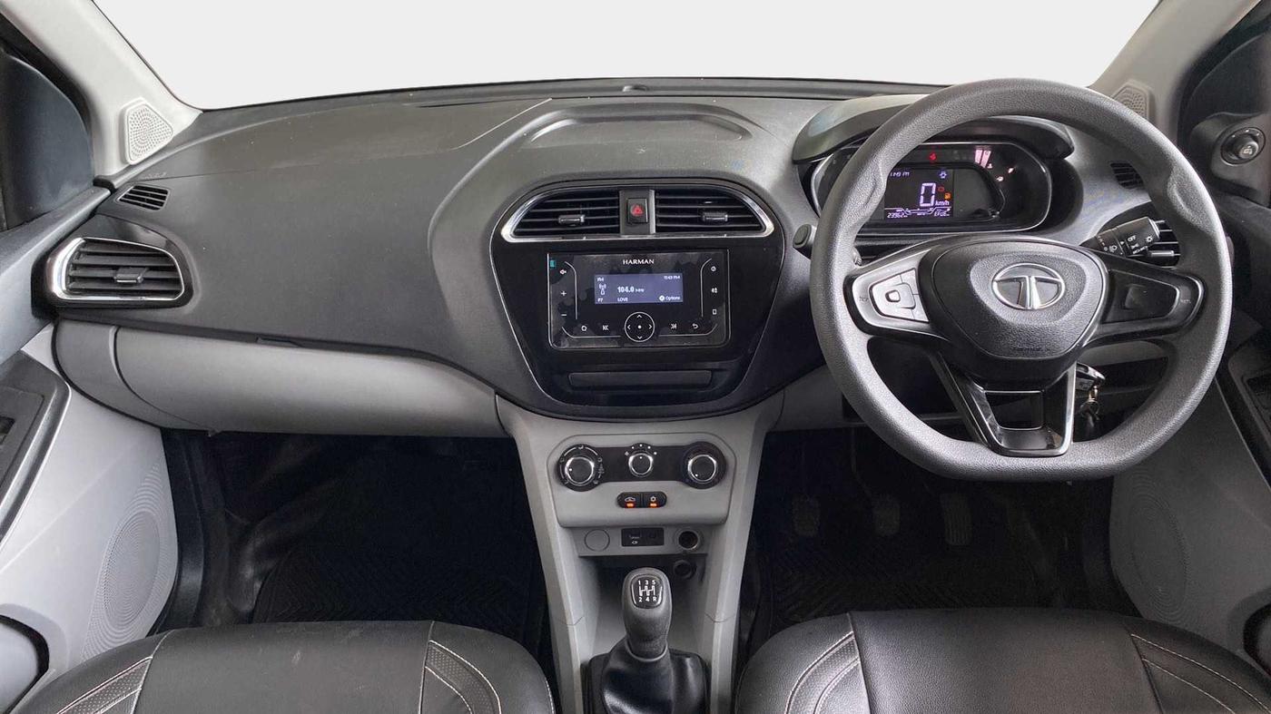 2021 Tata Tiago XT (O) PETROL, Petrol, Manual, 23,950 km, Dashboard