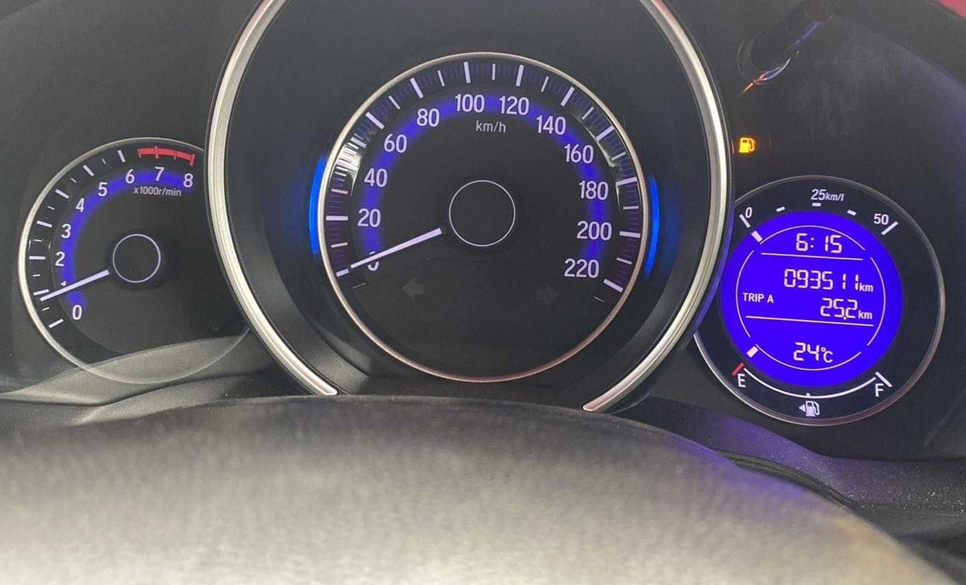 2015 Honda Jazz 1.2L I-VTEC V, Petrol, Manual, 93,664 km, Odometer Image
