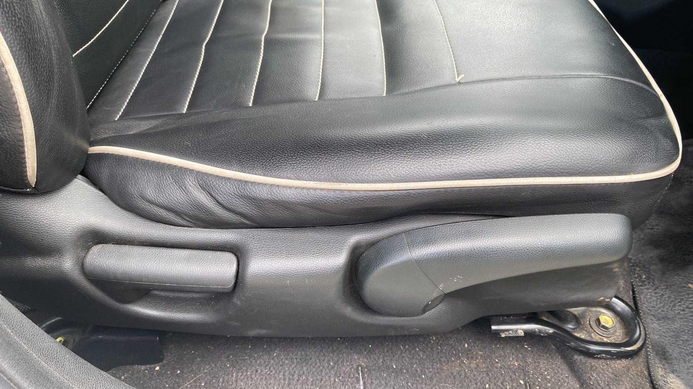 2015 Honda Jazz 1.2L I-VTEC V, Petrol, Manual, 93,664 km, Driver Side Adjustment Panel