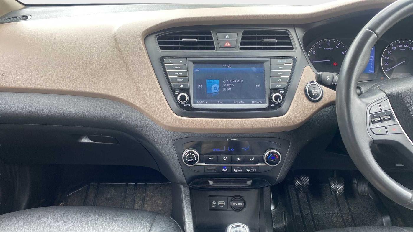 2016 Hyundai Elite i20 ASTA 1.2 (O), Petrol, Manual, 43,478 km, Air Conditioner