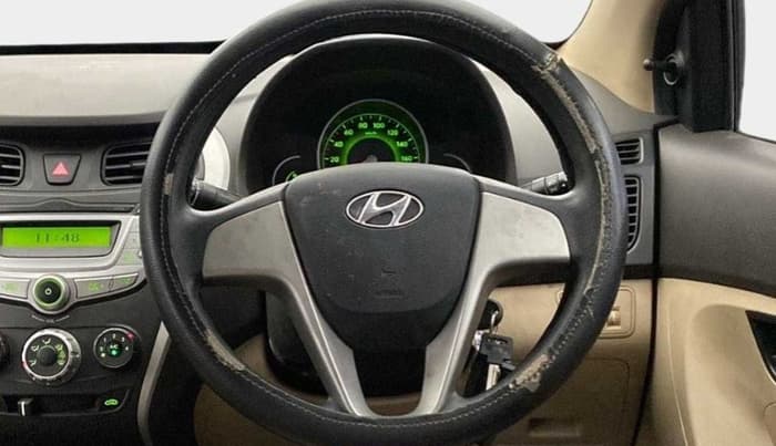 2017 Hyundai Eon MAGNA + AIRBAG, Petrol, Manual, 14,296 km, Steering Wheel Close Up