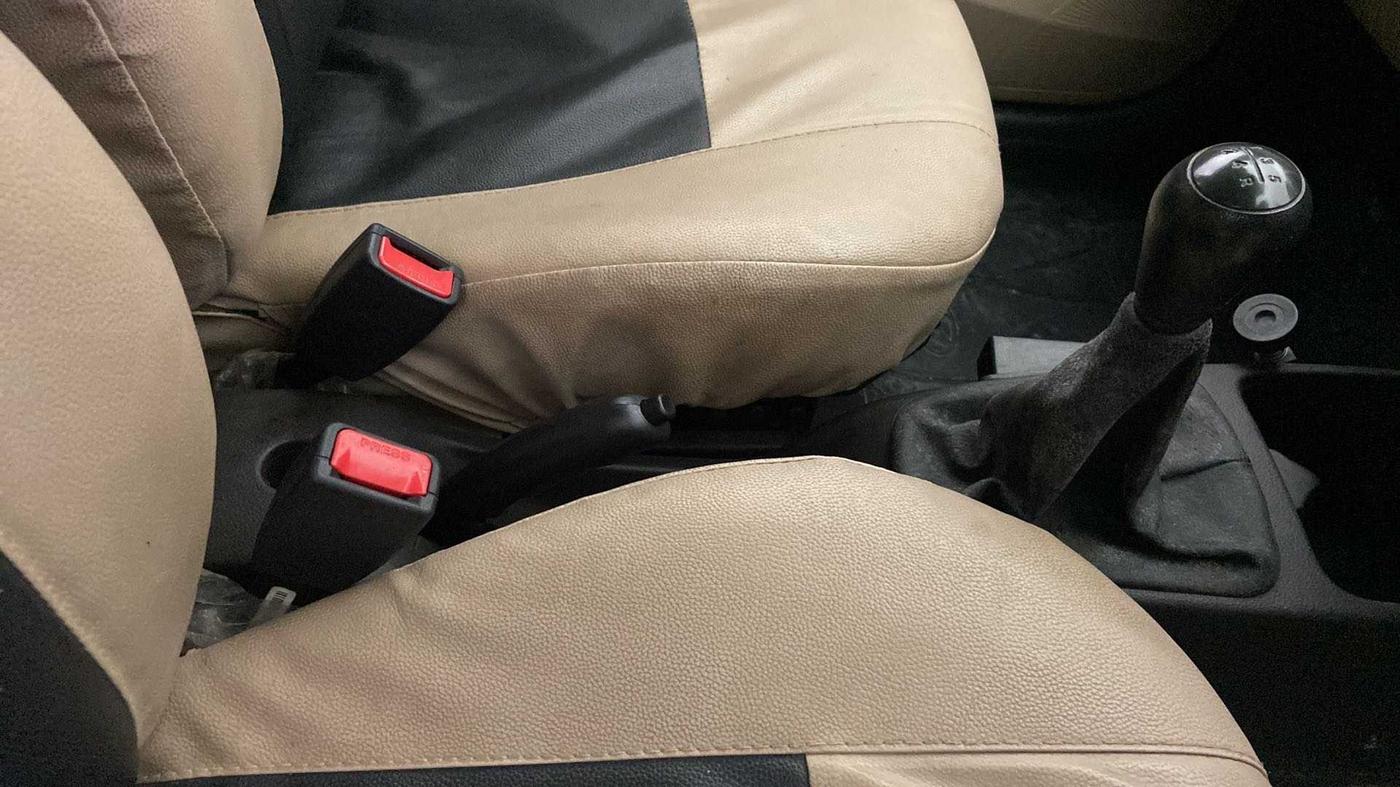 2017 Hyundai Eon MAGNA + AIRBAG, Petrol, Manual, 14,296 km, Gear Lever
