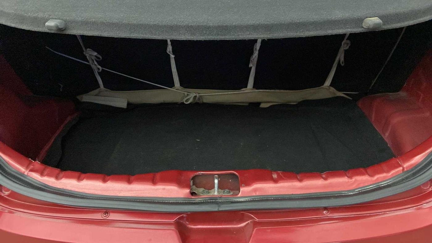2017 Hyundai Eon MAGNA + AIRBAG, Petrol, Manual, 14,296 km, Boot Inside