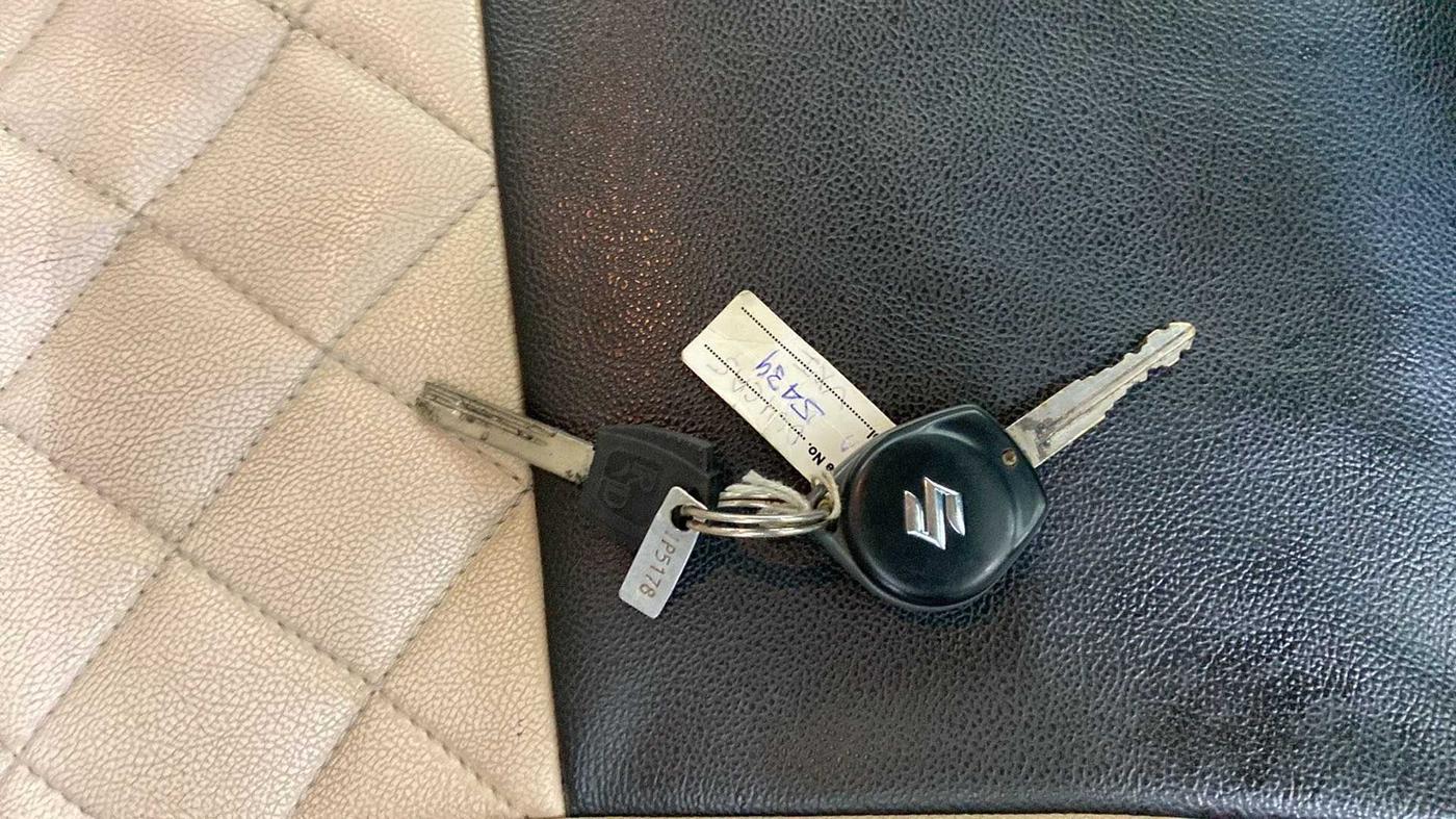 2014 Maruti Swift Dzire VXI, Petrol, Manual, 49,874 km, Key Close Up
