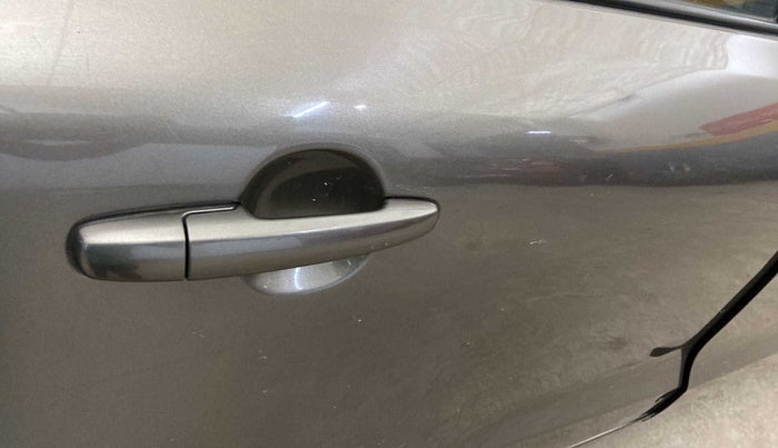 2020 Maruti Baleno DELTA PETROL 1.2, Petrol, Manual, 61,053 km, Right rear door - Slightly dented