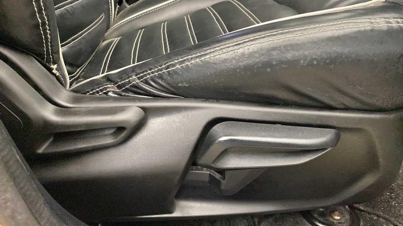 2021 Tata Tiago XZ PLUS PETROL, Petrol, Manual, 20,122 km, Driver Side Adjustment Panel
