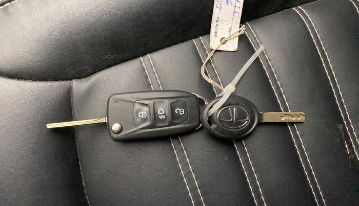 2021 Tata Tiago XZ PLUS PETROL, Petrol, Manual, 20,122 km, Key Close Up