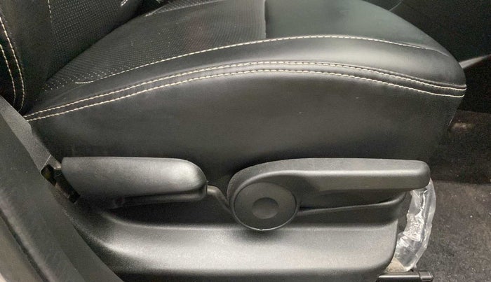 2021 Toyota URBAN CRUISER HIGH GRADE AT, Petrol, Automatic, 25,926 km, Driver Side Adjustment Panel