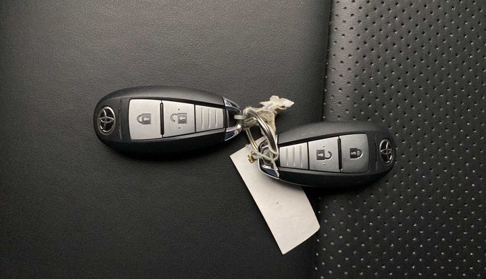 2021 Toyota URBAN CRUISER HIGH GRADE AT, Petrol, Automatic, 25,926 km, Key Close Up