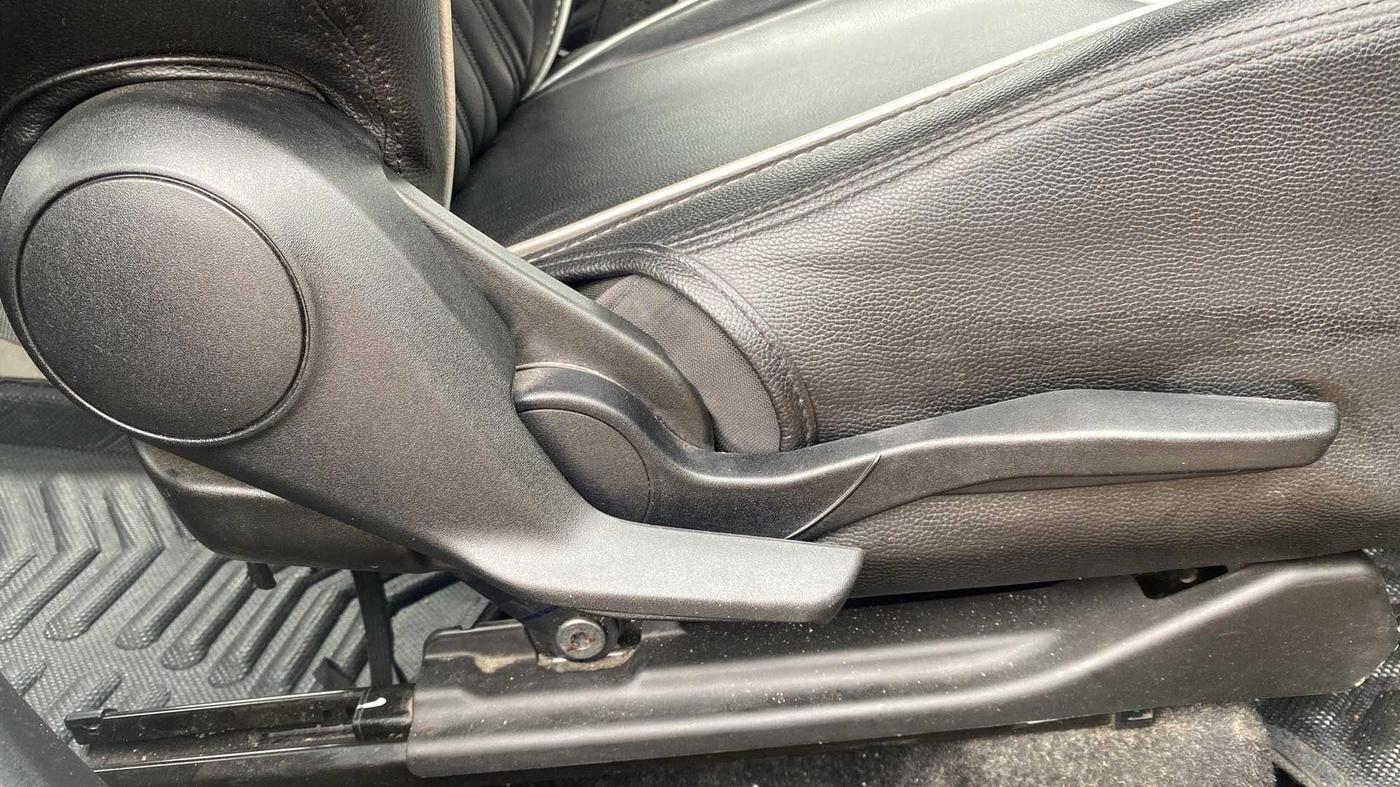 2019 Maruti Swift ZXI AMT, Petrol, Automatic, 34,361 km, Driver Side Adjustment Panel