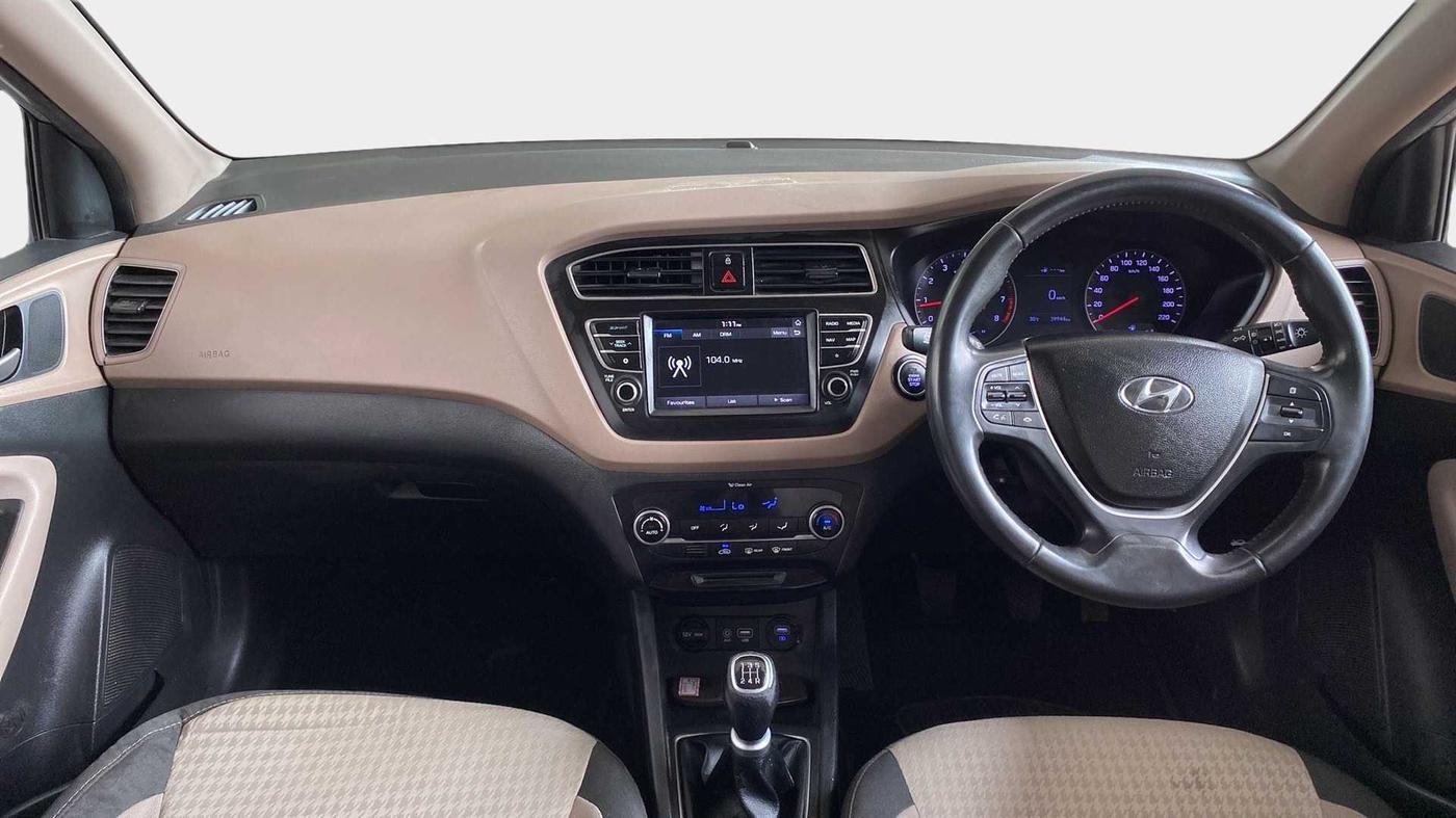 2018 Hyundai Elite i20 ASTA 1.2 (O), Petrol, Manual, 39,941 km, Dashboard