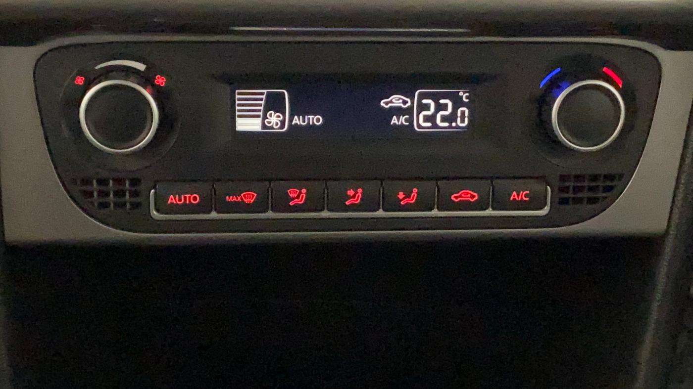 2019 Volkswagen Polo HIGHLINE 1.0L, Petrol, Manual, 65,943 km, Automatic Climate Control