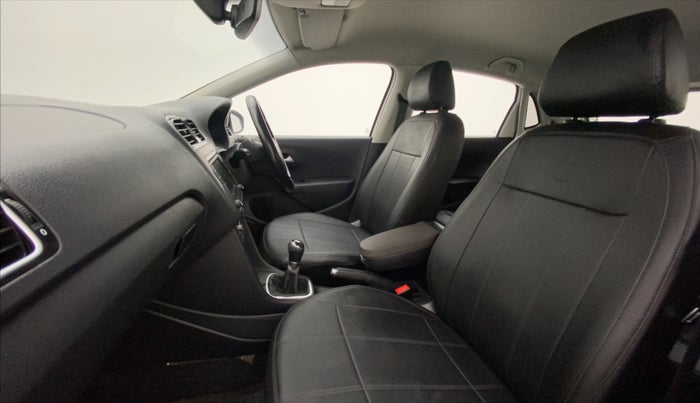 2019 Volkswagen Polo HIGHLINE 1.0L, Petrol, Manual, 65,943 km, Right Side Front Door Cabin