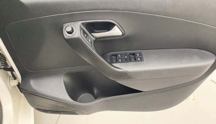 2019 Volkswagen Polo HIGHLINE 1.0L, Petrol, Manual, 65,943 km, Driver Side Door Panels Control