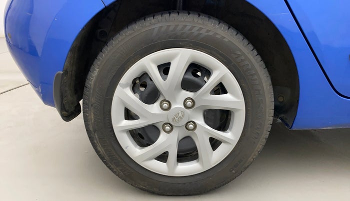 2019 Hyundai Grand i10 SPORTZ 1.2 KAPPA VTVT, Petrol, Manual, 65,396 km, Right Rear Wheel