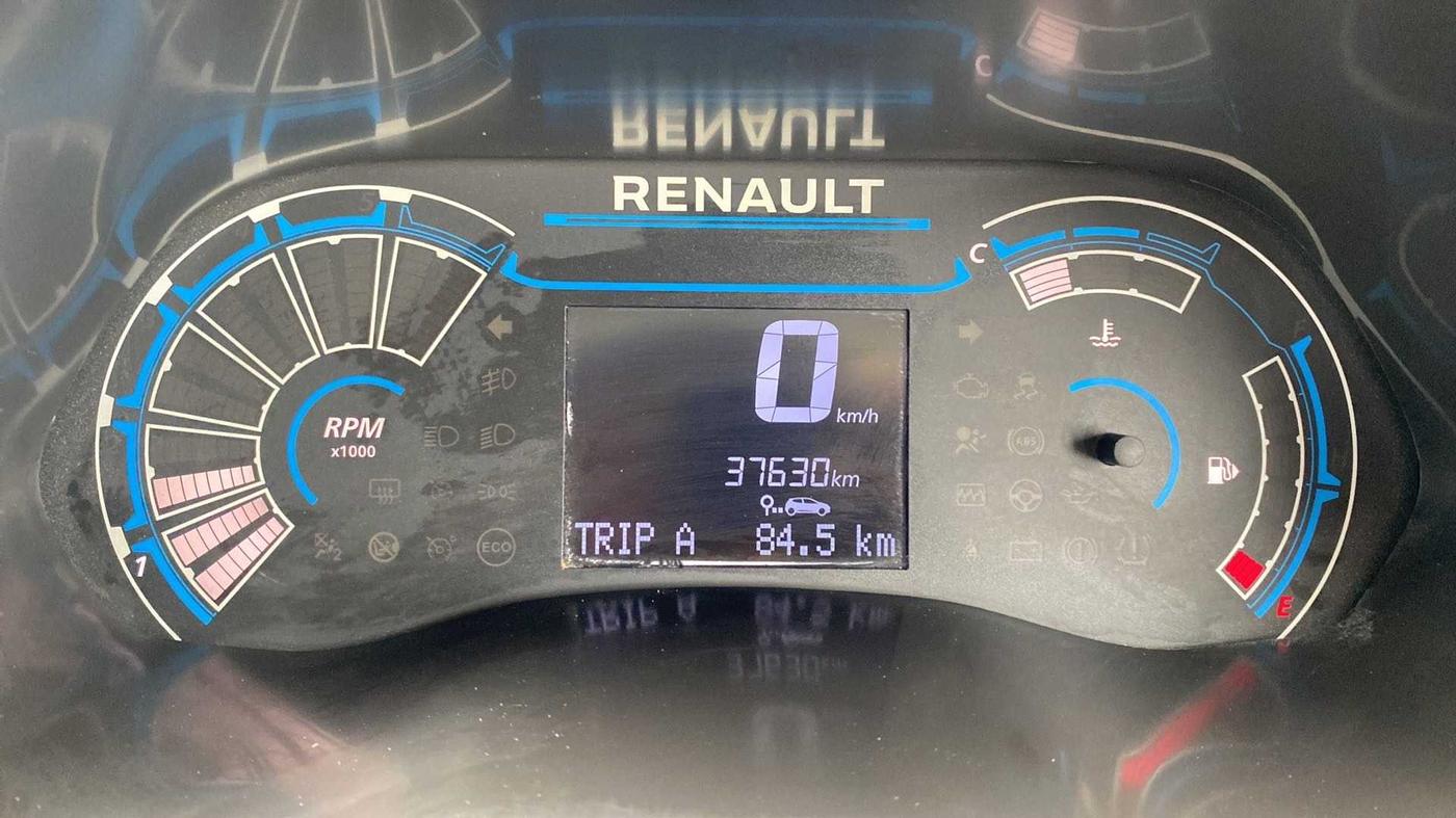 2021 Renault TRIBER RXZ, Petrol, Manual, 37,829 km, Odometer Image