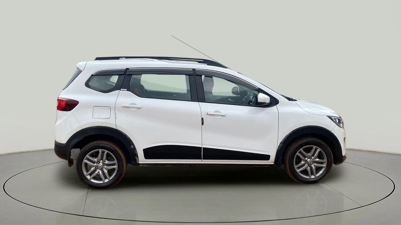 2021 Renault TRIBER RXZ, Petrol, Manual, 37,829 km, Right Side View