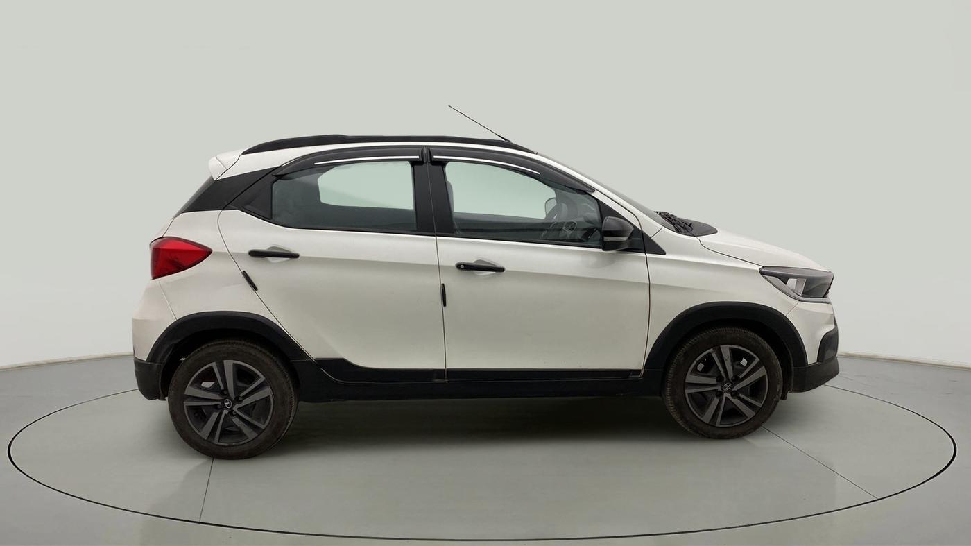 2022 Tata TIAGO NRG XZ AMT, Petrol, Automatic, 16,516 km, Right Side View