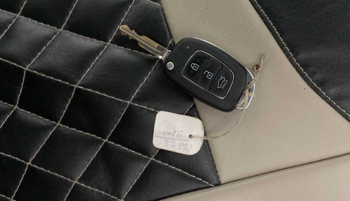 2021 Hyundai GRAND I10 NIOS MAGNA 1.2 KAPPA VTVT CNG, CNG, Manual, 19,835 km, Key Close Up