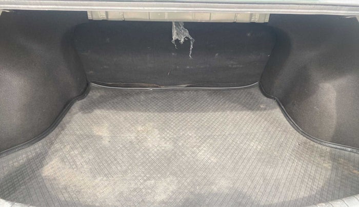 2019 Hyundai Verna 1.4 EX PETROL, Petrol, Manual, 70,775 km, Boot Inside