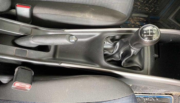 2020 Maruti Baleno DELTA PETROL 1.2, Petrol, Manual, 39,992 km, Gear Lever