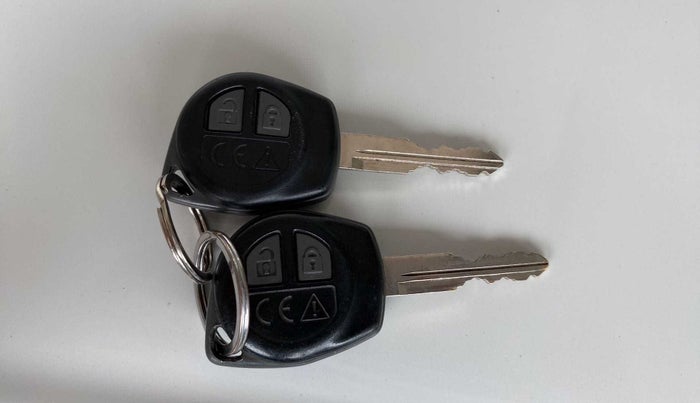 2020 Maruti Baleno DELTA PETROL 1.2, Petrol, Manual, 39,992 km, Key Close Up