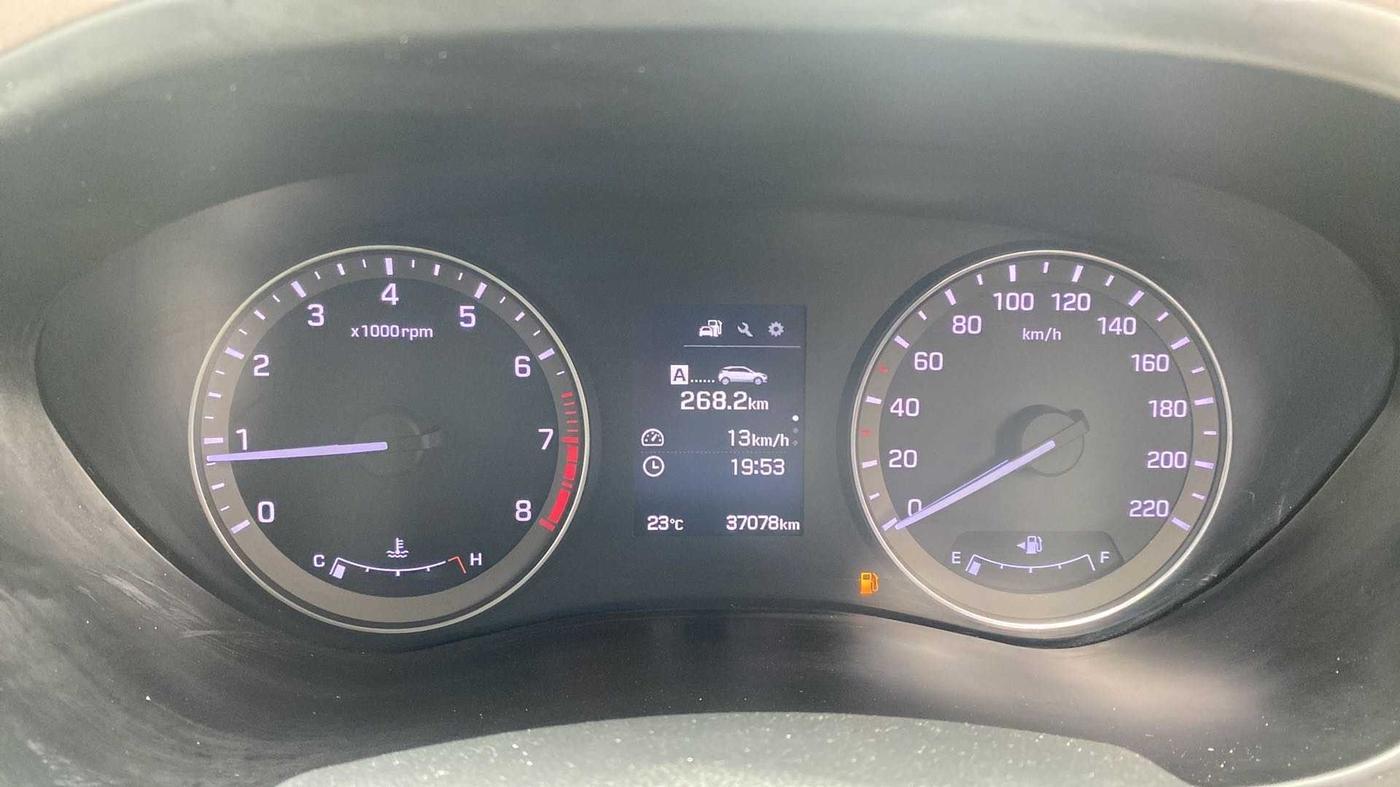 2016 Hyundai Elite i20 ASTA 1.2 (O), Petrol, Manual, 37,411 km, Odometer Image