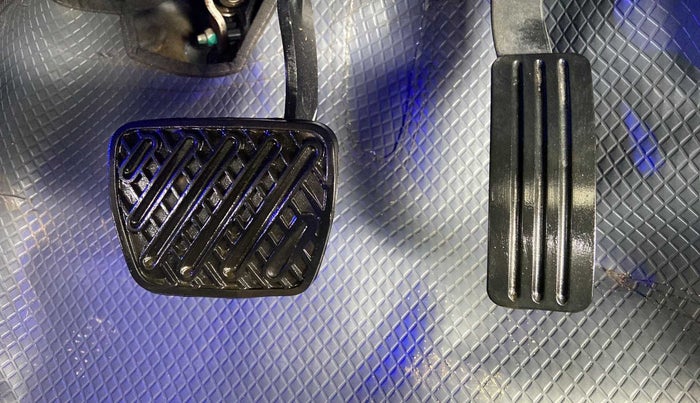 2018 Renault Duster 110 PS RXS 4X2 AMT DIESEL, Diesel, Automatic, 35,435 km, Pedals