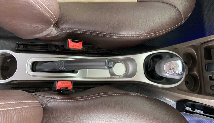 2018 Renault Duster 110 PS RXS 4X2 AMT DIESEL, Diesel, Automatic, 35,435 km, Gear Lever