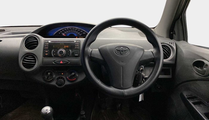 2013 Toyota Etios Liva G, Petrol, Manual, 1,03,571 km, Steering Wheel Close Up