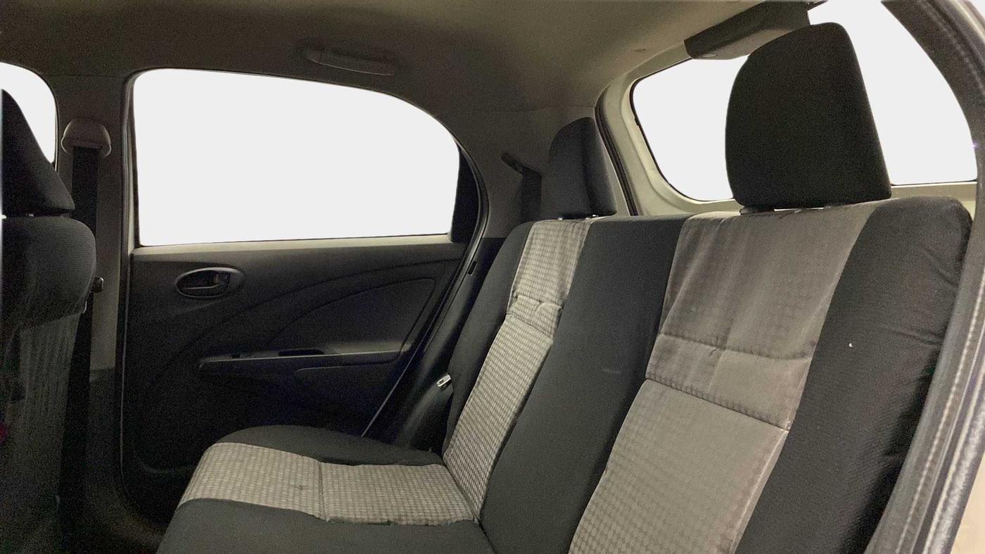 2013 Toyota Etios Liva G, Petrol, Manual, 1,03,571 km, Right Side Rear Door Cabin