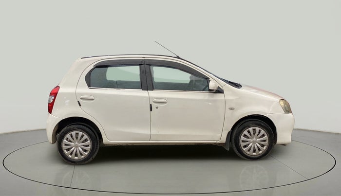 2013 Toyota Etios Liva G, Petrol, Manual, 1,03,571 km, Right Side View
