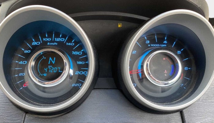 2016 Mahindra XUV500 W8, Diesel, Manual, 47,188 km, Odometer Image