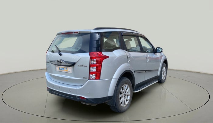 2016 Mahindra XUV500 W8, Diesel, Manual, 47,188 km, Right Back Diagonal