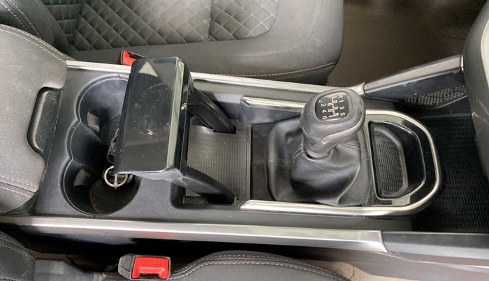 2020 Tata Harrier XT PLUS 2.0L KRYOTEC, Diesel, Manual, 65,375 km, Gear Lever