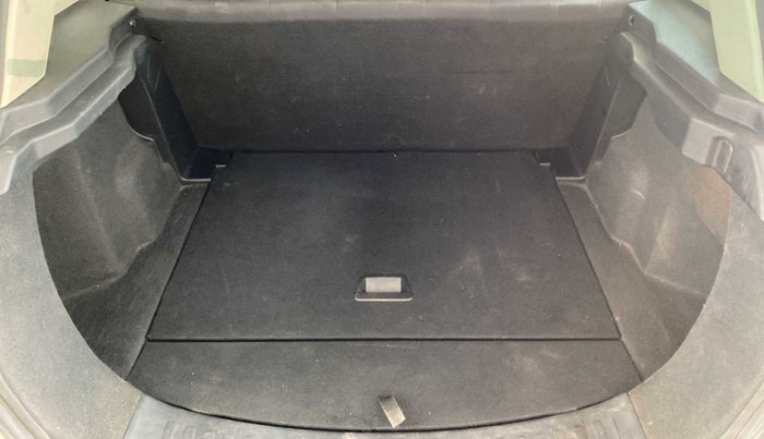 2020 Tata Harrier XT PLUS 2.0L KRYOTEC, Diesel, Manual, 65,375 km, Boot Inside