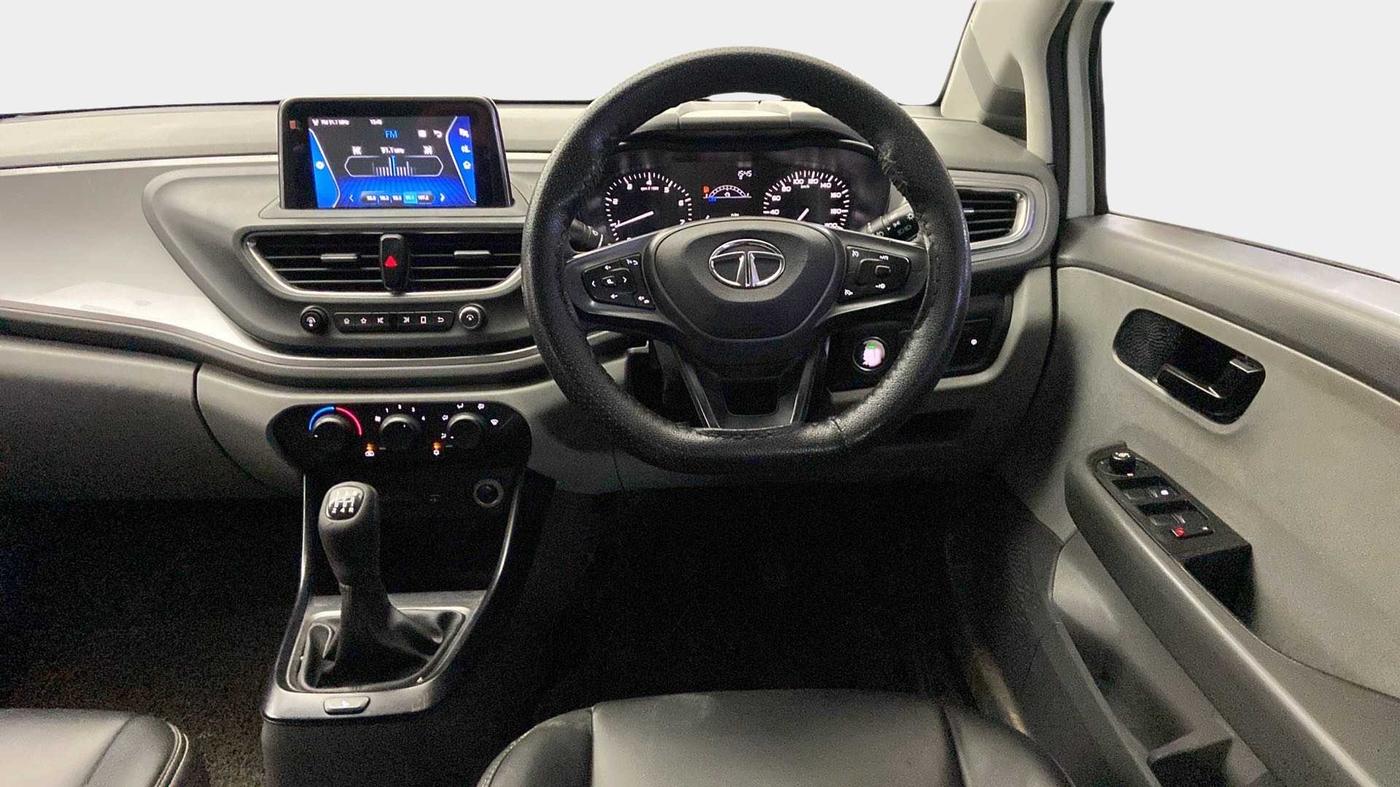 2020 Tata ALTROZ XT PETROL, Petrol, Manual, 35,032 km, Steering Wheel Close Up