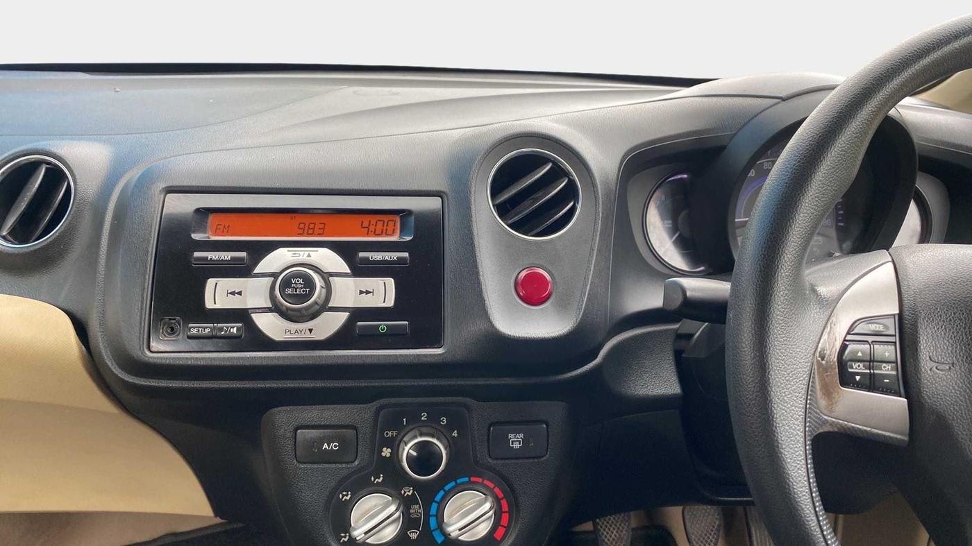 2015 Honda Brio S MT, Petrol, Manual, 51,030 km, Air Conditioner