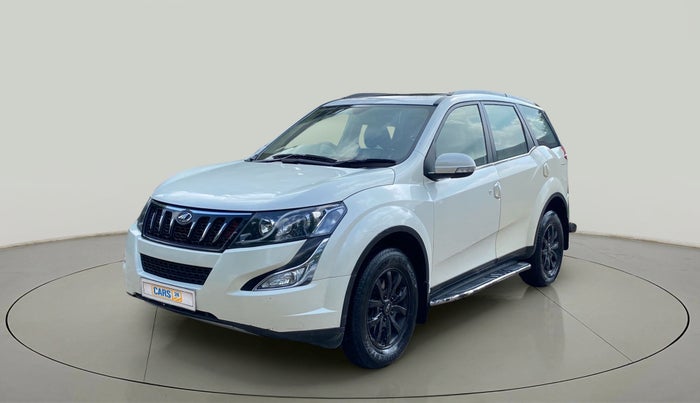 2017 Mahindra XUV500 W10, Diesel, Manual, 86,446 km, Left Front Diagonal