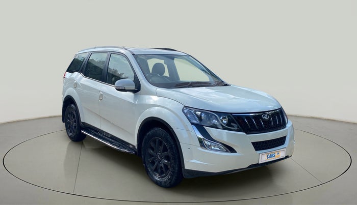 2017 Mahindra XUV500 W10, Diesel, Manual, 86,446 km, Right Front Diagonal