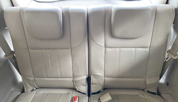 2017 Mahindra XUV500 W10, Diesel, Manual, 86,446 km, Third Seat Row ( optional )