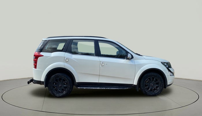 2017 Mahindra XUV500 W10, Diesel, Manual, 86,446 km, Right Side View